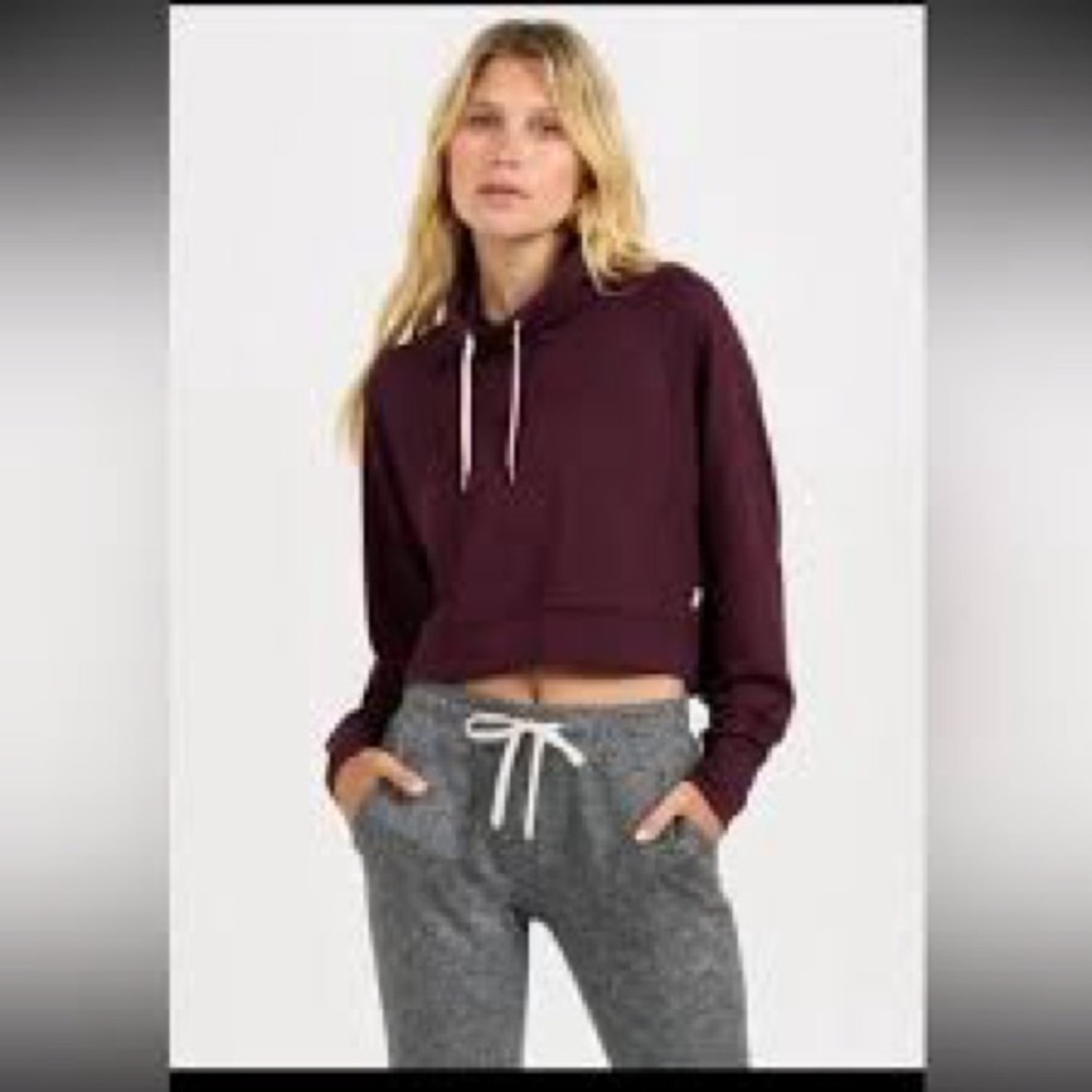 Vuori Cropped Halo Cowl Neck - Cerrise